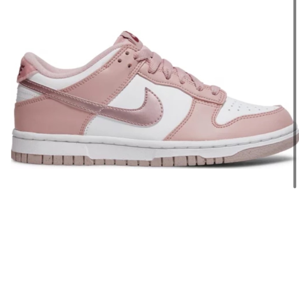 Nike Dunks size 6Y is a womens 7.5